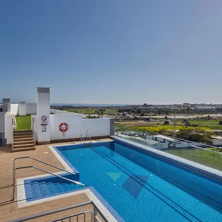 Nueva Andalucia Urban Retreat *