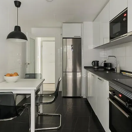 Nueva Andalucia Urban Retreat