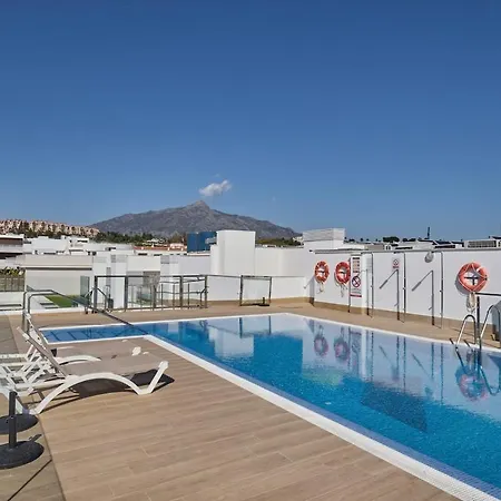 Nueva Andalucia Urban Retreat Apartment *